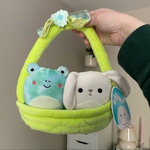 Squishmallow Easter Basket Ferdie Frog & Valentina Bunny